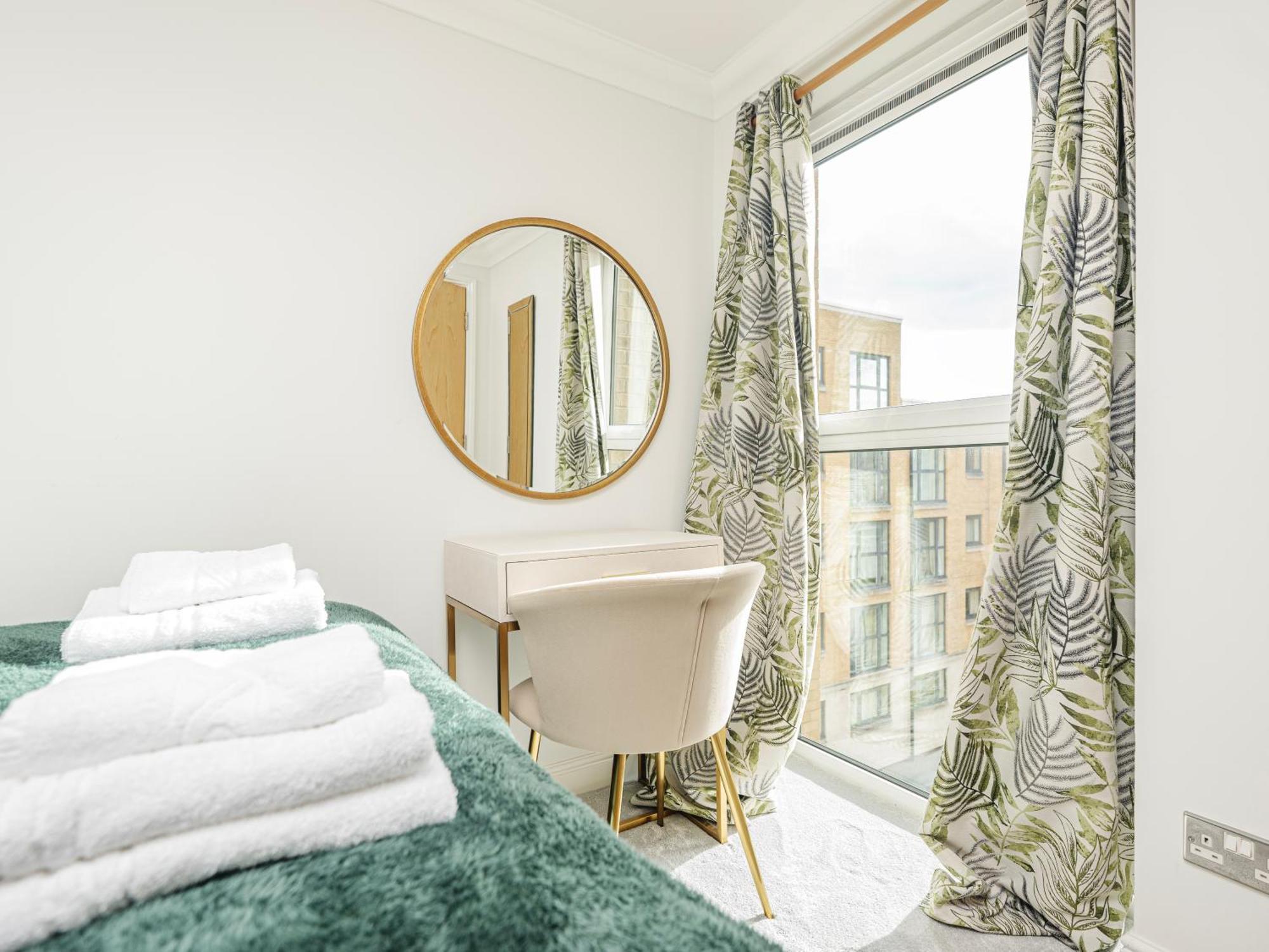 The View Greenwich - Luxury River Thames Apartment Лондон Экстерьер фото